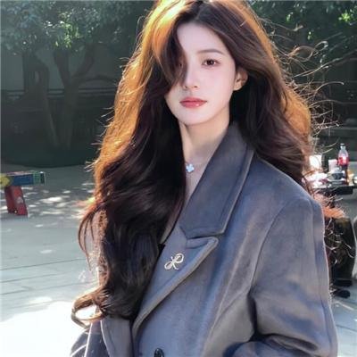 偷听心声，满朝文武等我上朝